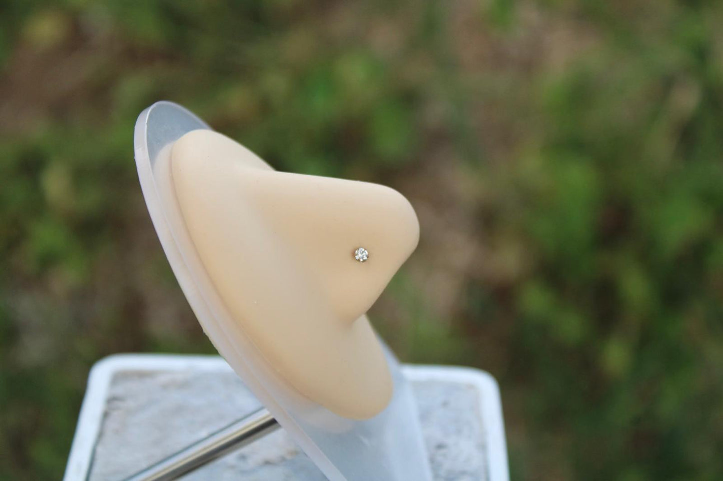 Nose stud
